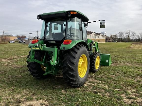 Image of John Deere 5075E equipment image 4