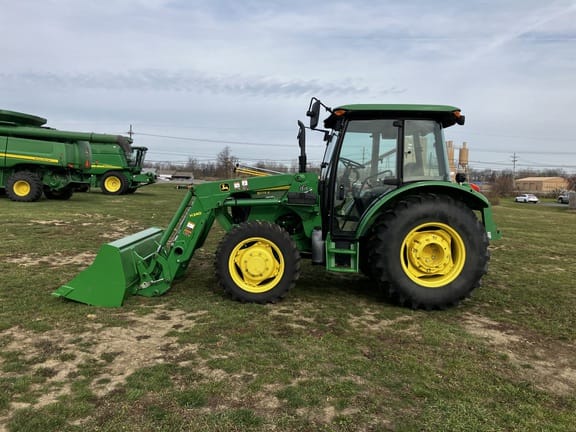 Main image John Deere 5075E