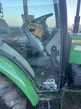 Image of John Deere 5075E equipment image 2