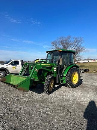 Image of John Deere 5075E Primary image