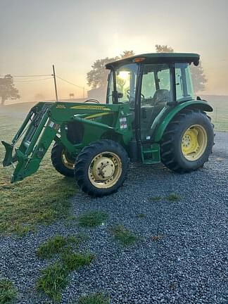 Image of John Deere 5075E equipment image 2