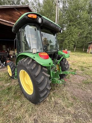 Image of John Deere 5075E equipment image 4
