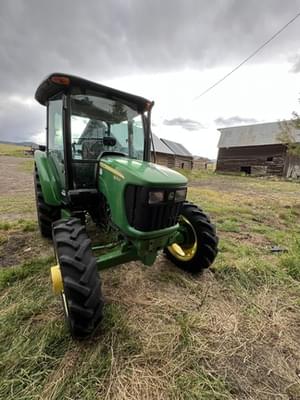 2014 John Deere 5075E Image