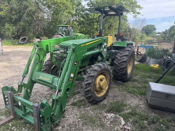 2014 John Deere 5075E Equipment Image0