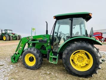 Main image John Deere 5075E