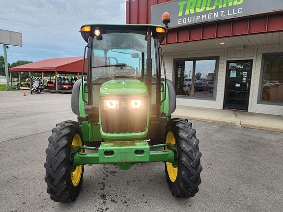 Image of John Deere 5075E equipment image 3