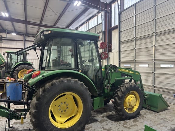 2014 John Deere 5075E Equipment Image0