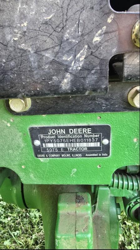 Image of John Deere 5075E equipment image 2