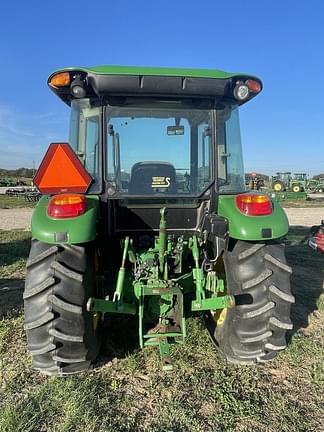 Image of John Deere 5075E equipment image 1