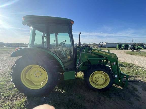 Image of John Deere 5075E equipment image 2