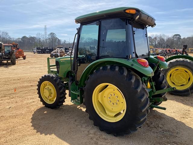 Image of John Deere 5075E equipment image 1