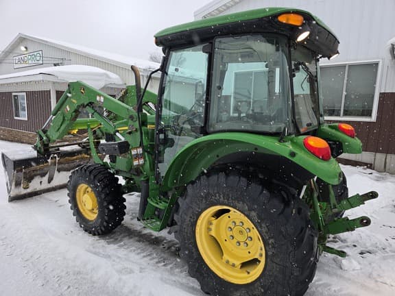 Image of John Deere 5075M equipment image 4