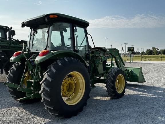 Image of John Deere 5075M equipment image 4