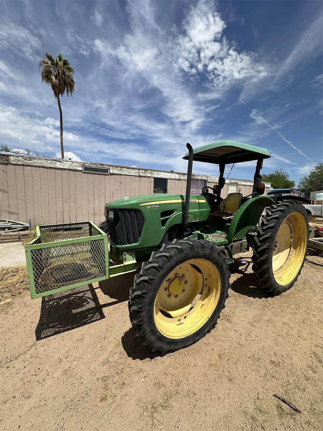 Image of John Deere 5075M Primary image