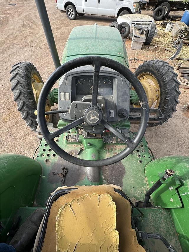 Image of John Deere 5075M equipment image 4