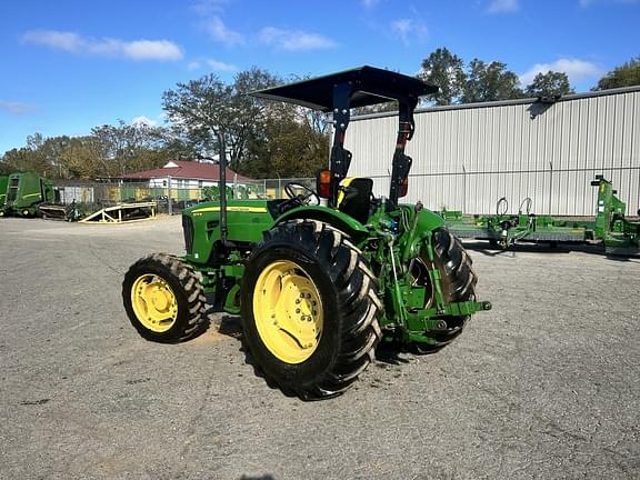 Image of John Deere 5075M equipment image 3