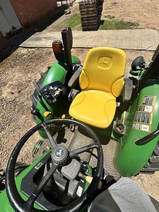 Image of John Deere 5085E equipment image 2