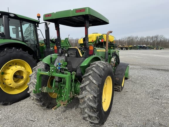 Image of John Deere 5085E equipment image 3