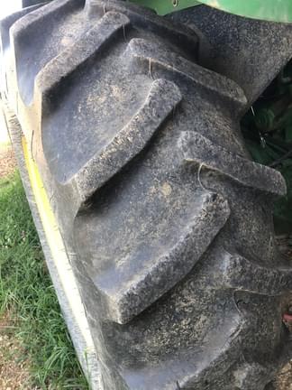 Image of John Deere 5085E equipment image 1