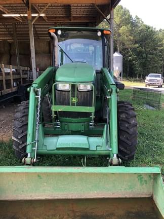 Image of John Deere 5085E equipment image 4