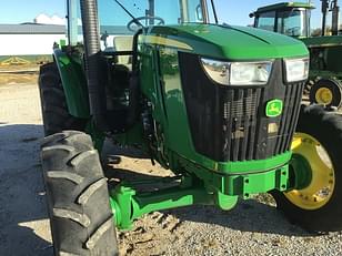 Main image John Deere 5085E 16