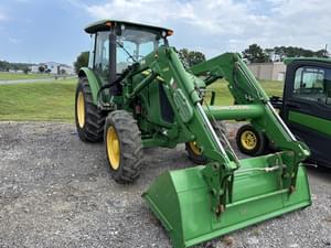 2014 John Deere 5085E Image