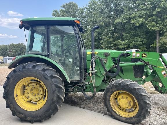 Image of John Deere 5085E equipment image 1