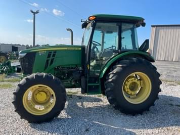 Main image John Deere 5085E