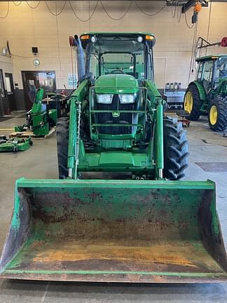 Image of John Deere 5085E equipment image 1