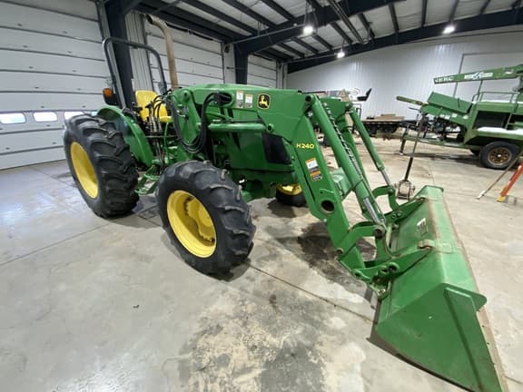 Image of John Deere 5085E Primary image