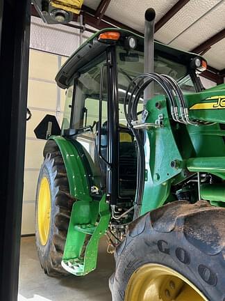 Image of John Deere 5085E equipment image 3