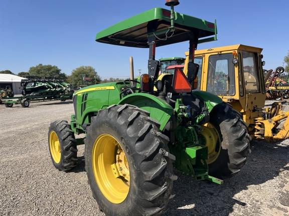 Image of John Deere 5085E equipment image 2