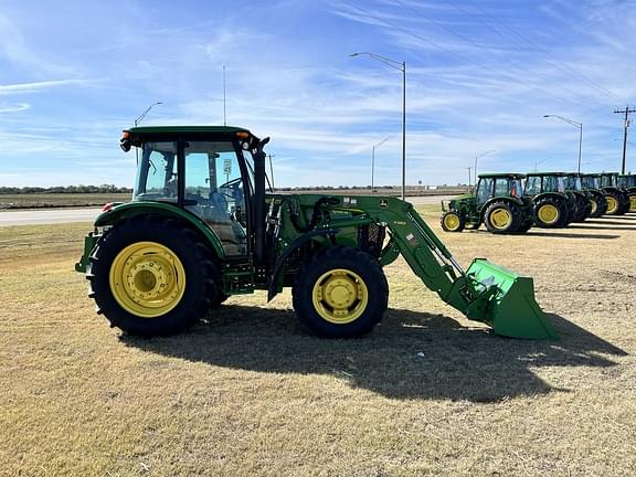 Image of John Deere 5085M equipment image 3