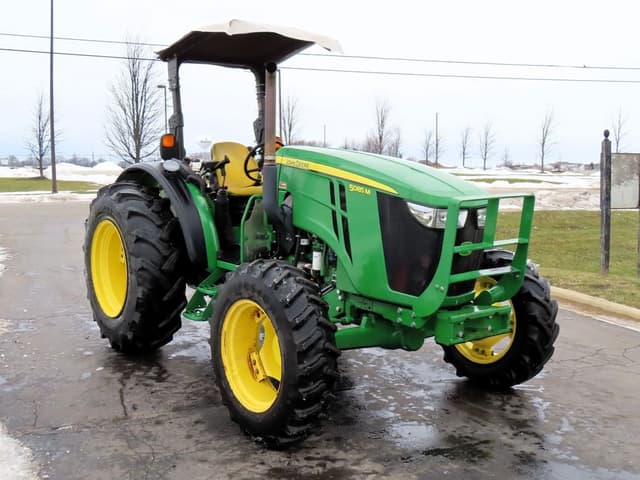 Image of John Deere 5085M equipment image 1