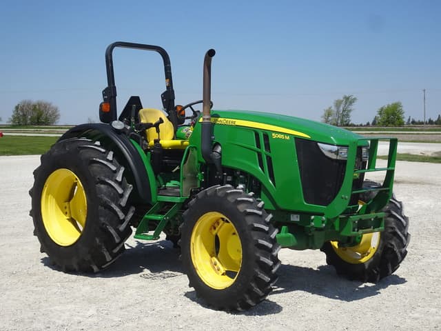 Image of John Deere 5085M equipment image 1