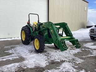 Main image John Deere 5085M 12