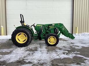 Main image John Deere 5085M 9