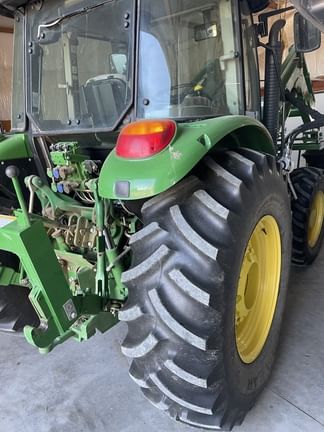 2014 John Deere 5085M Equipment Image0