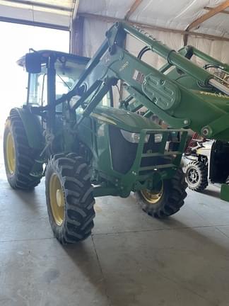 Image of John Deere 5085M equipment image 3