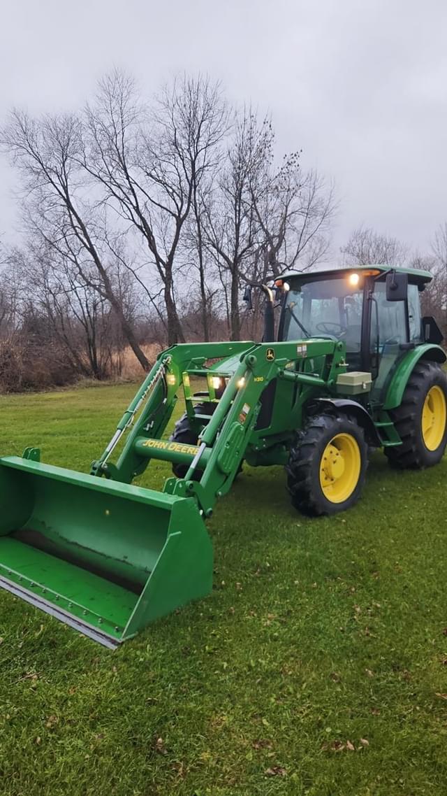 Image of John Deere 5085M equipment image 1