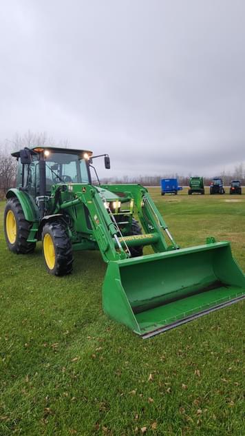 Main image John Deere 5085M