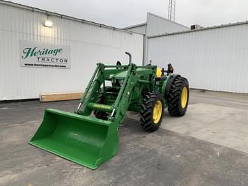 Main image John Deere 5085M