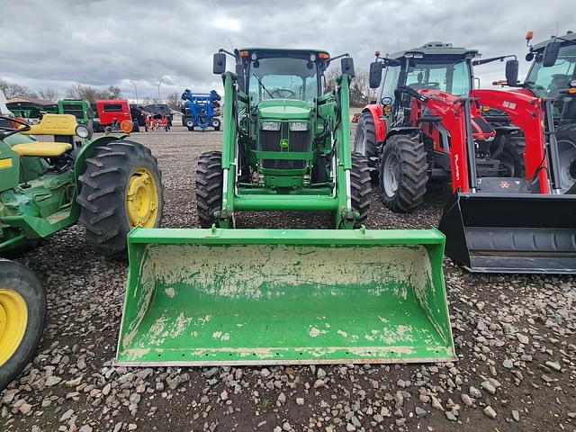 Image of John Deere 5100E equipment image 1