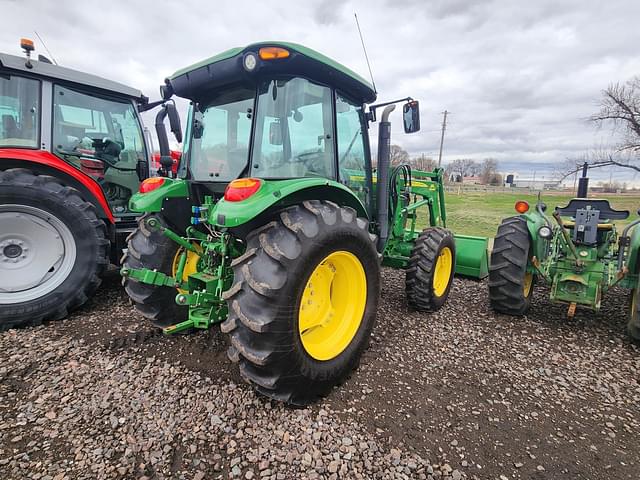 Image of John Deere 5100E equipment image 3