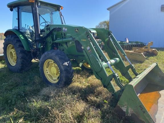 Image of John Deere 5100E equipment image 1