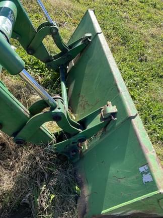 Image of John Deere 5100E equipment image 2