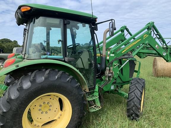 Image of John Deere 5100E equipment image 1