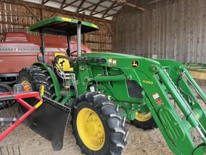 2014 John Deere 5100E Image