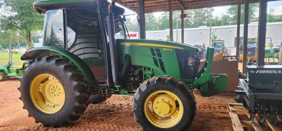 Image of John Deere 5100E equipment image 1