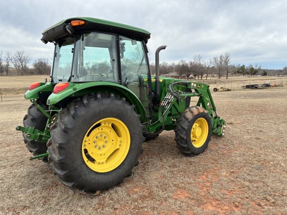 Image of John Deere 5100E equipment image 4